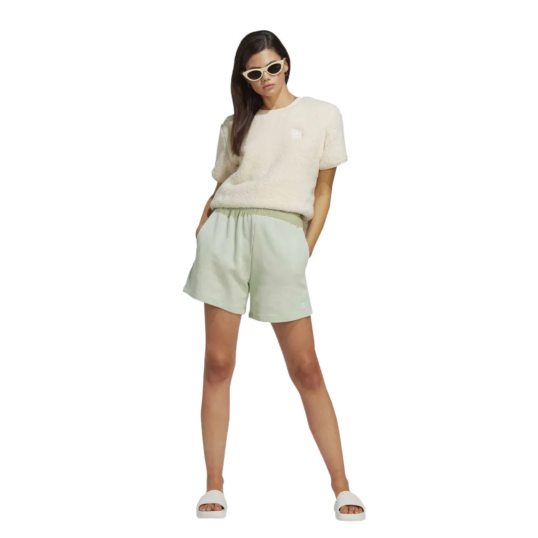 adidas - Damen Essentials  Shorts aus Hanf (IC1505)