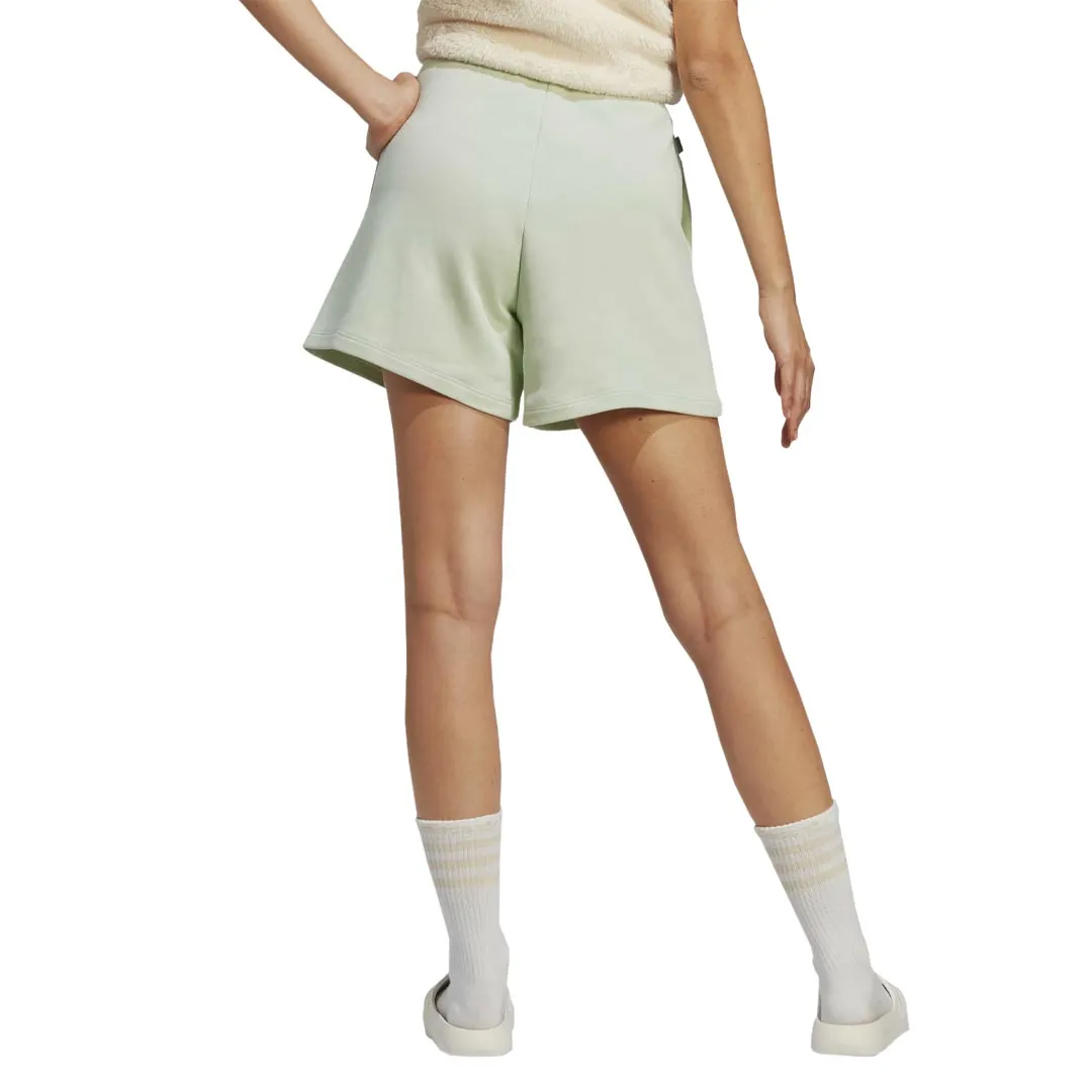adidas - Damen Essentials  Shorts aus Hanf (IC1505)