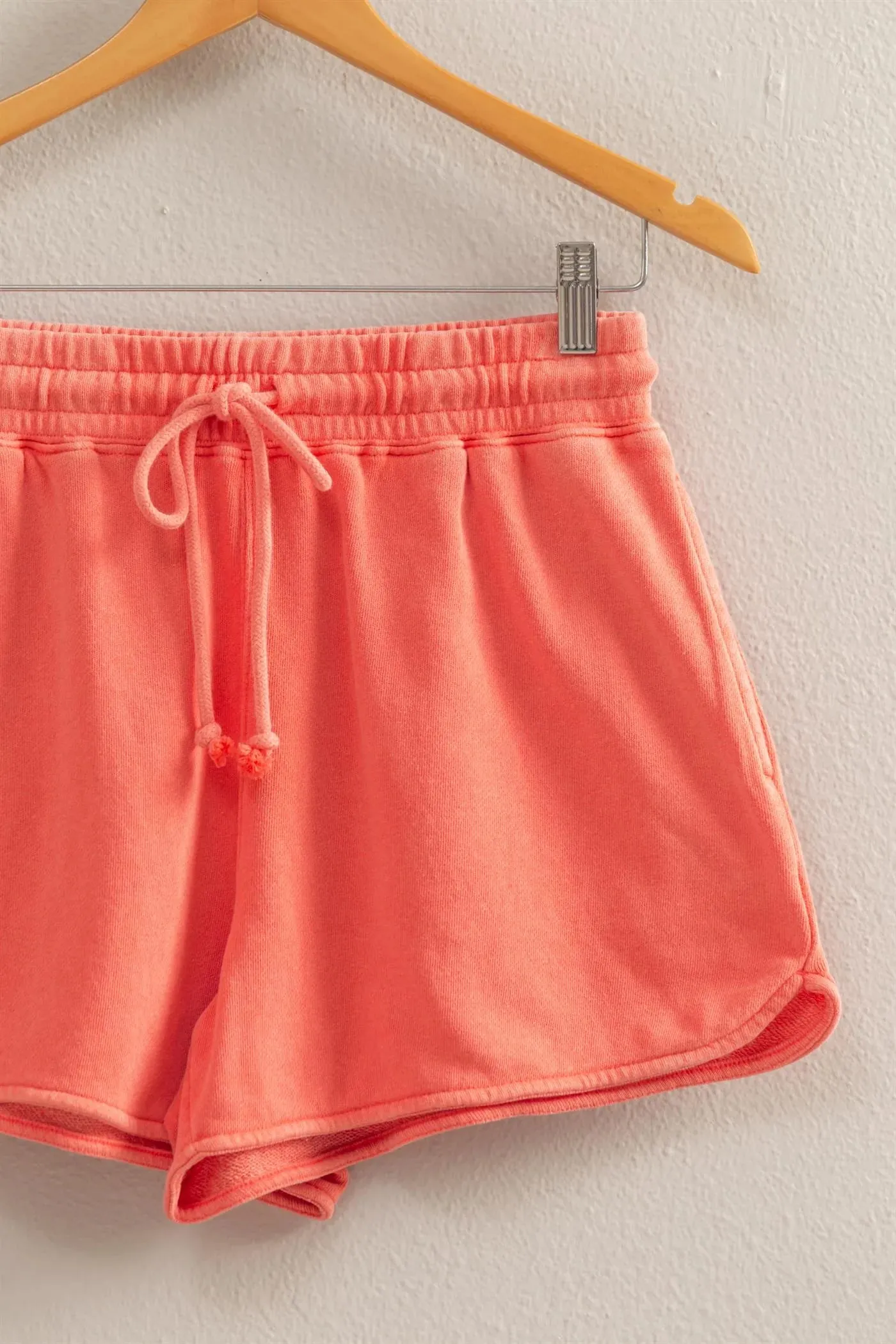 Lässige Delfin-Shorts