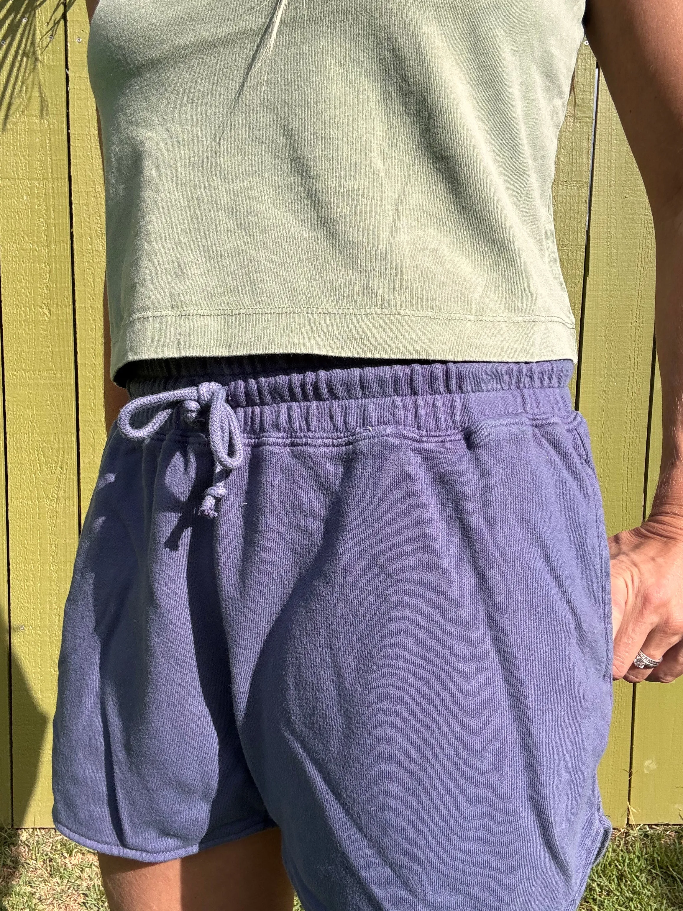 Lässige Delfin-Shorts