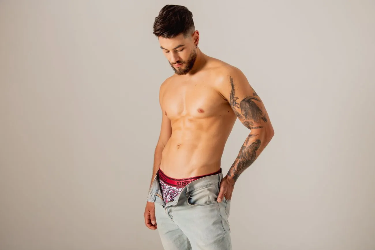 Bekleidung_Mundo Unico_Herrenunterwäsche Unico 24010100103 Dechado Slip Farbe 89-Rot