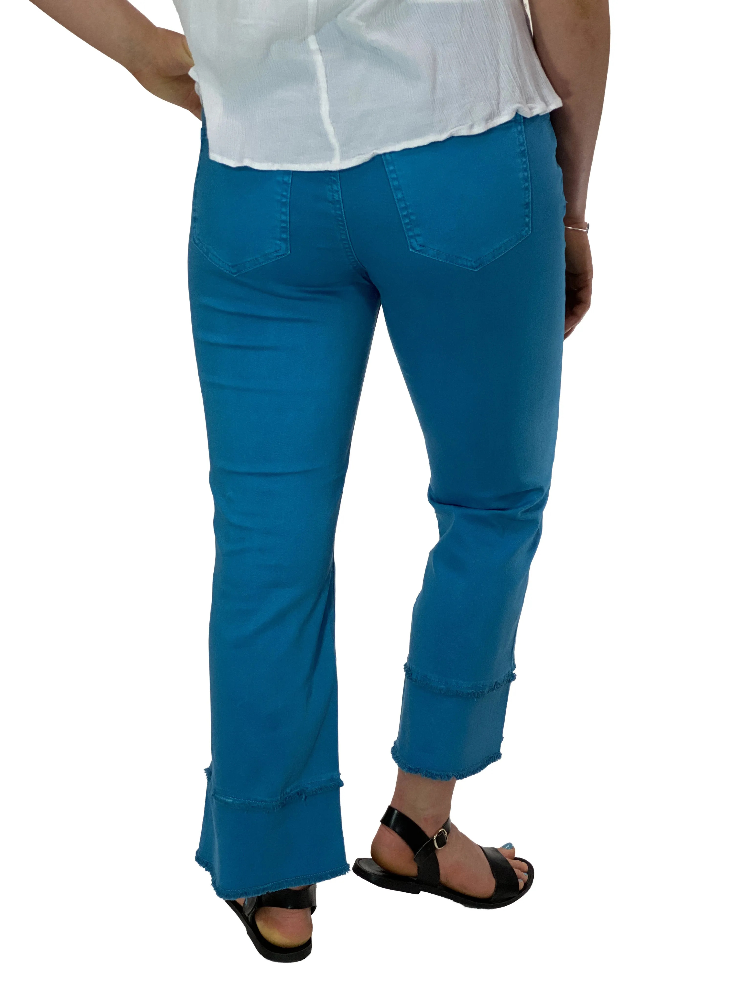 Ethyl Teal Capri-Hose mit doppelter Fransenmanschette
