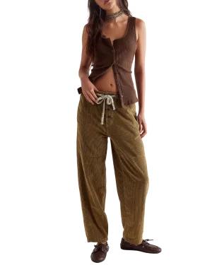 Free People Kleidung Roscoe Cord-Zugbundhose in Bermuda