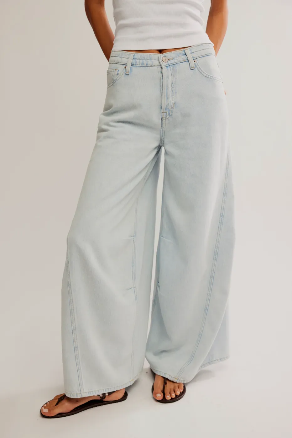 FREE PEOPLE Westward Demi Jeans - Verblasse in Dich