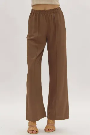 Hoch taillierte Hose in Espresso