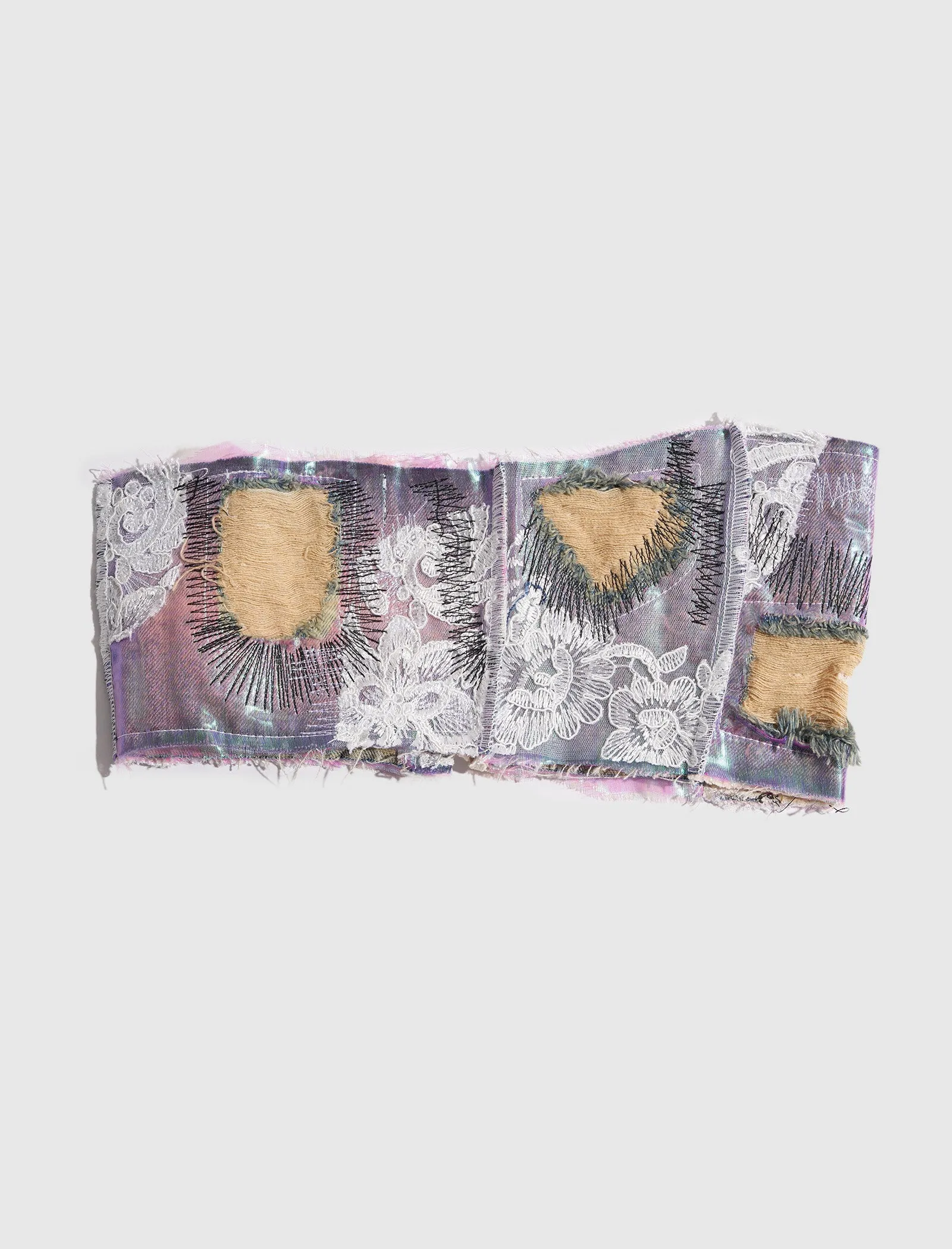 DAMEN AFFINITY GRID BANDEAU Bekleidung	WHO DECIDES WAR