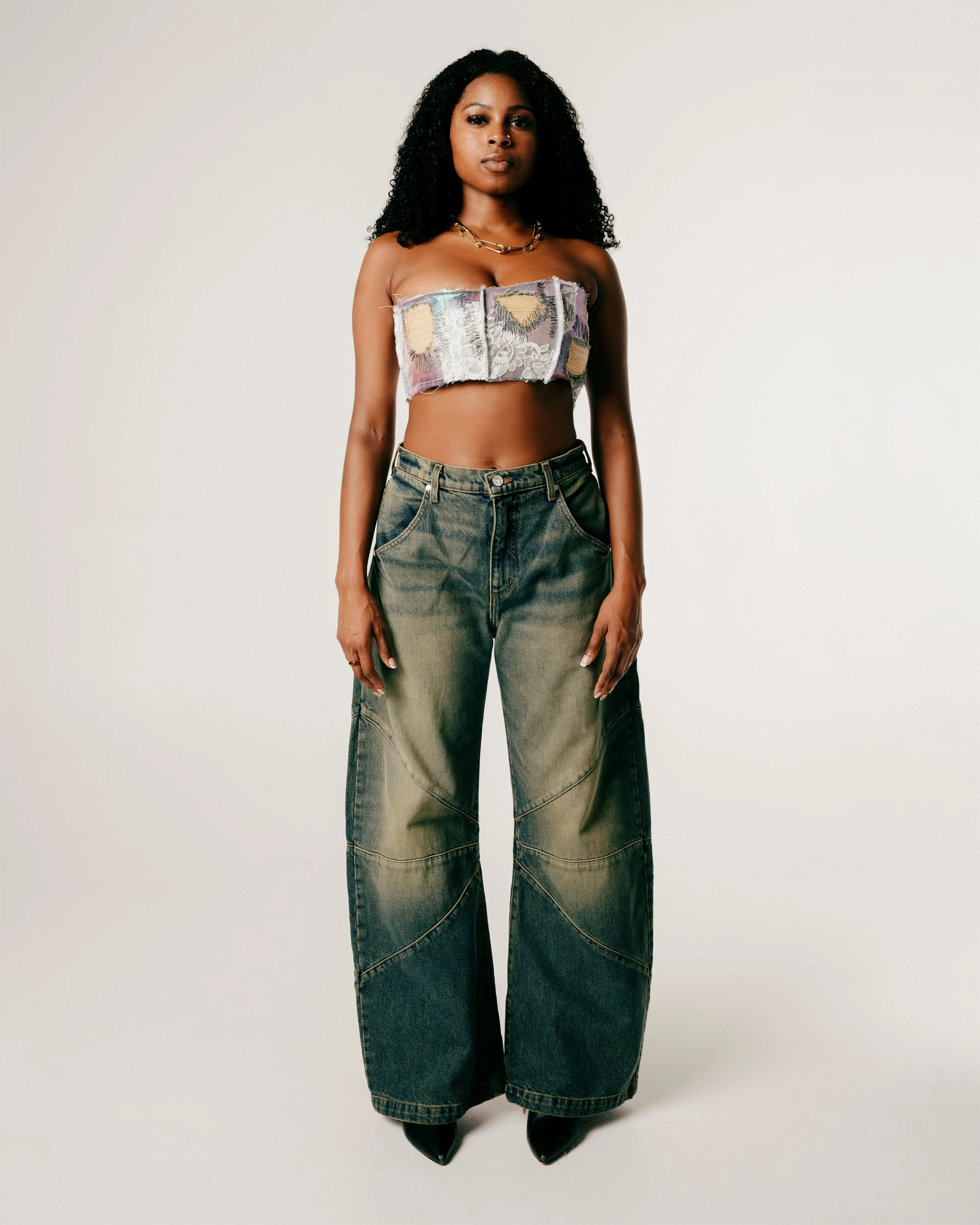 DAMEN AFFINITY GRID BANDEAU Bekleidung	WHO DECIDES WAR