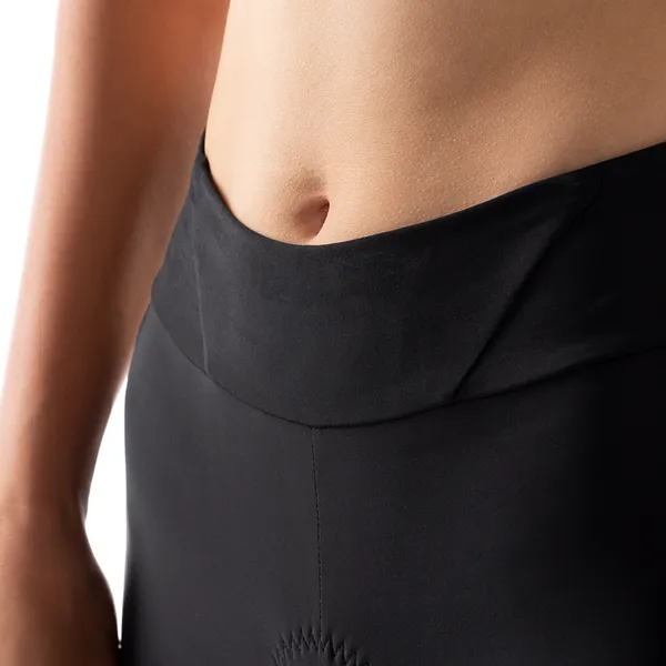 Damenshorts für den Angriff